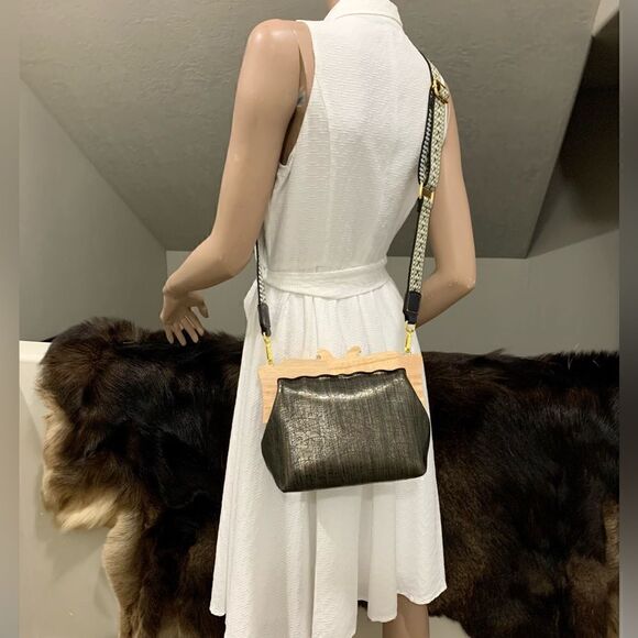 Handmade Genuine Cowhide Embossed  Leather Wooden Frame Purse & 2 Strap Styles - Picture 9 of 15